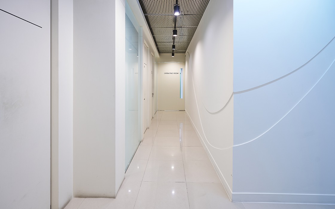 초이스라인의원 복도